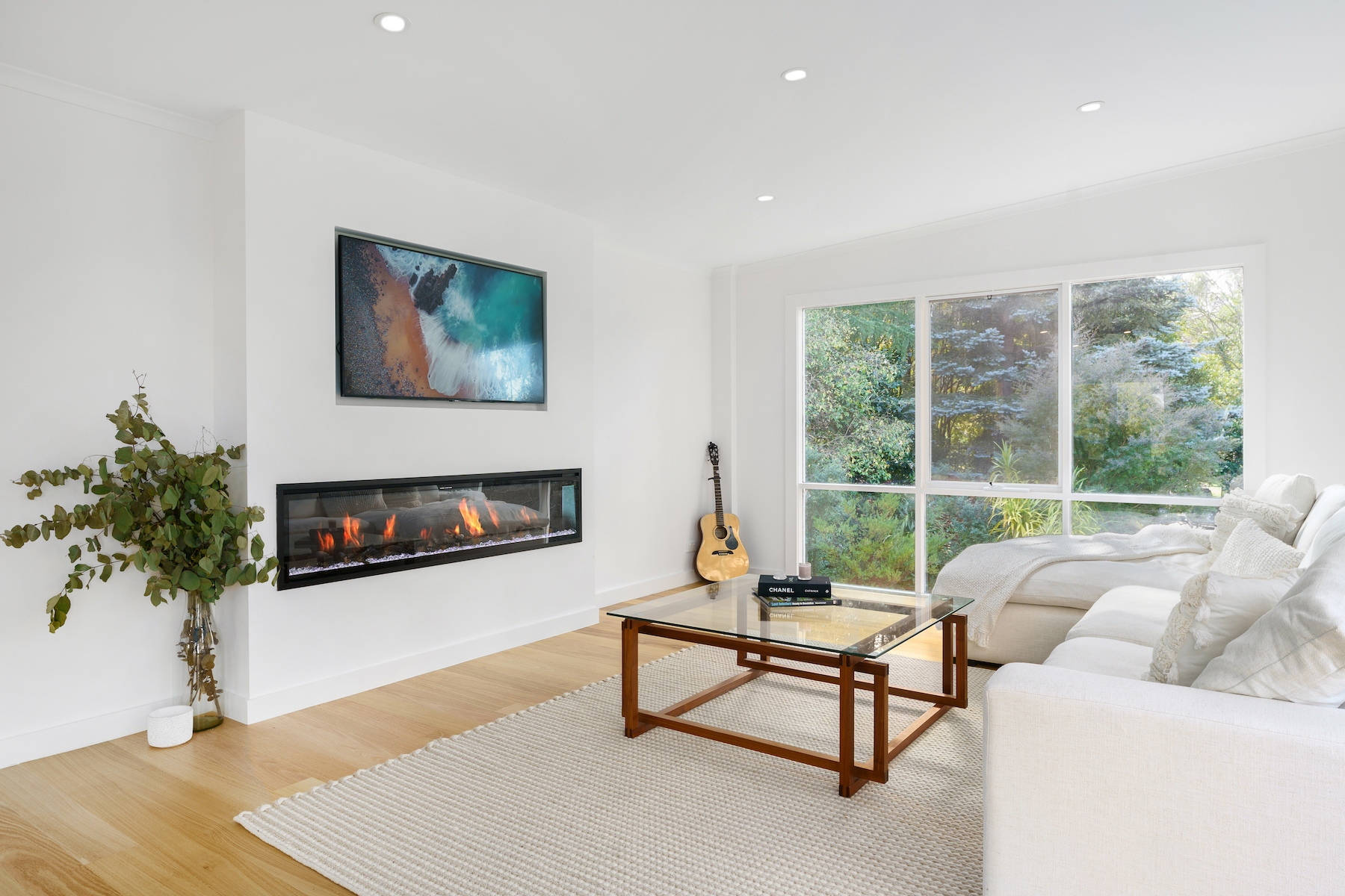 51 Douglas Road, Mount Macedon Sold by Melbourne Sotheby's International Realty - image 7