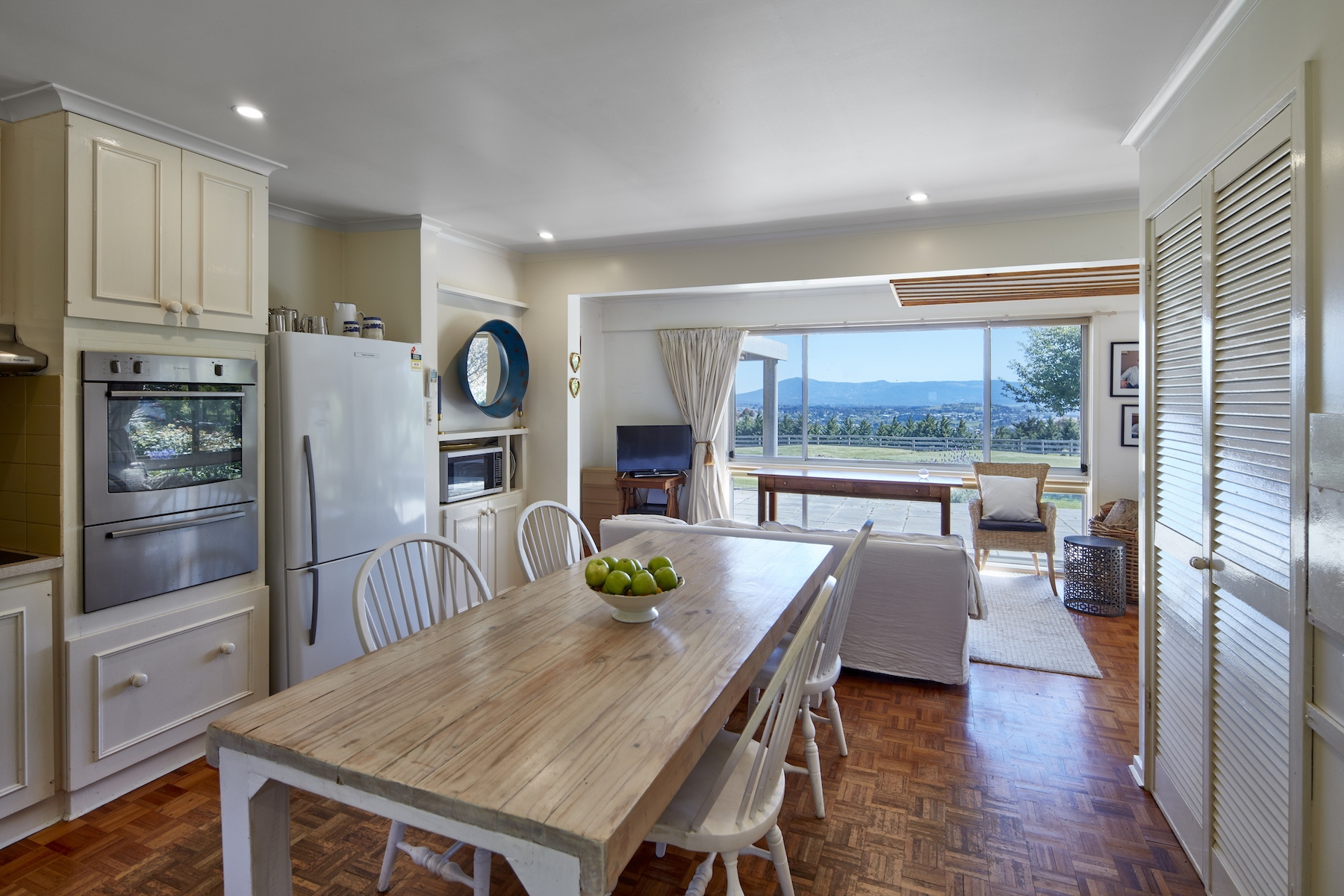 62 Duggan Road, Gisborne Sold by Melbourne Sotheby's International Realty - image 13