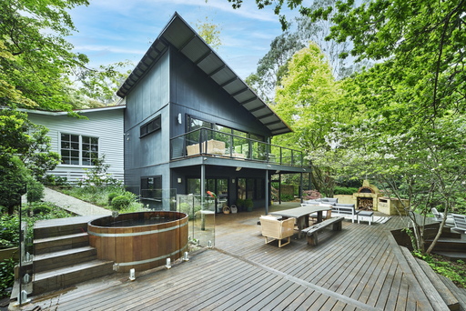 Soileire/7 Ryans Parade, Mount Macedon Sold by Melbourne Sotheby's International Realty