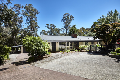 31 Ryans Parade, Mount Macedon Sold by Melbourne Sotheby's International Realty