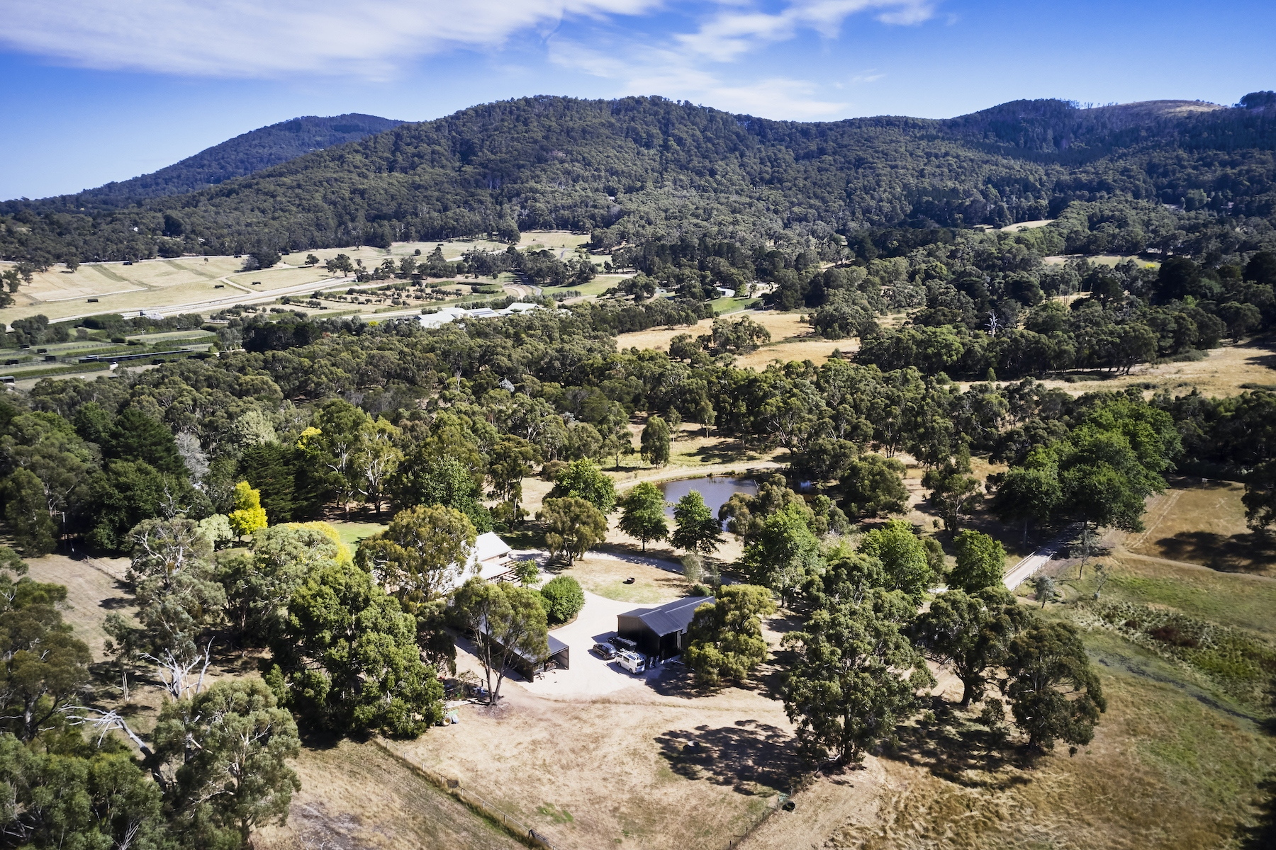38 Glen Drouitt Road, Mount Macedon Sold by Melbourne Sotheby's International Realty - image 21