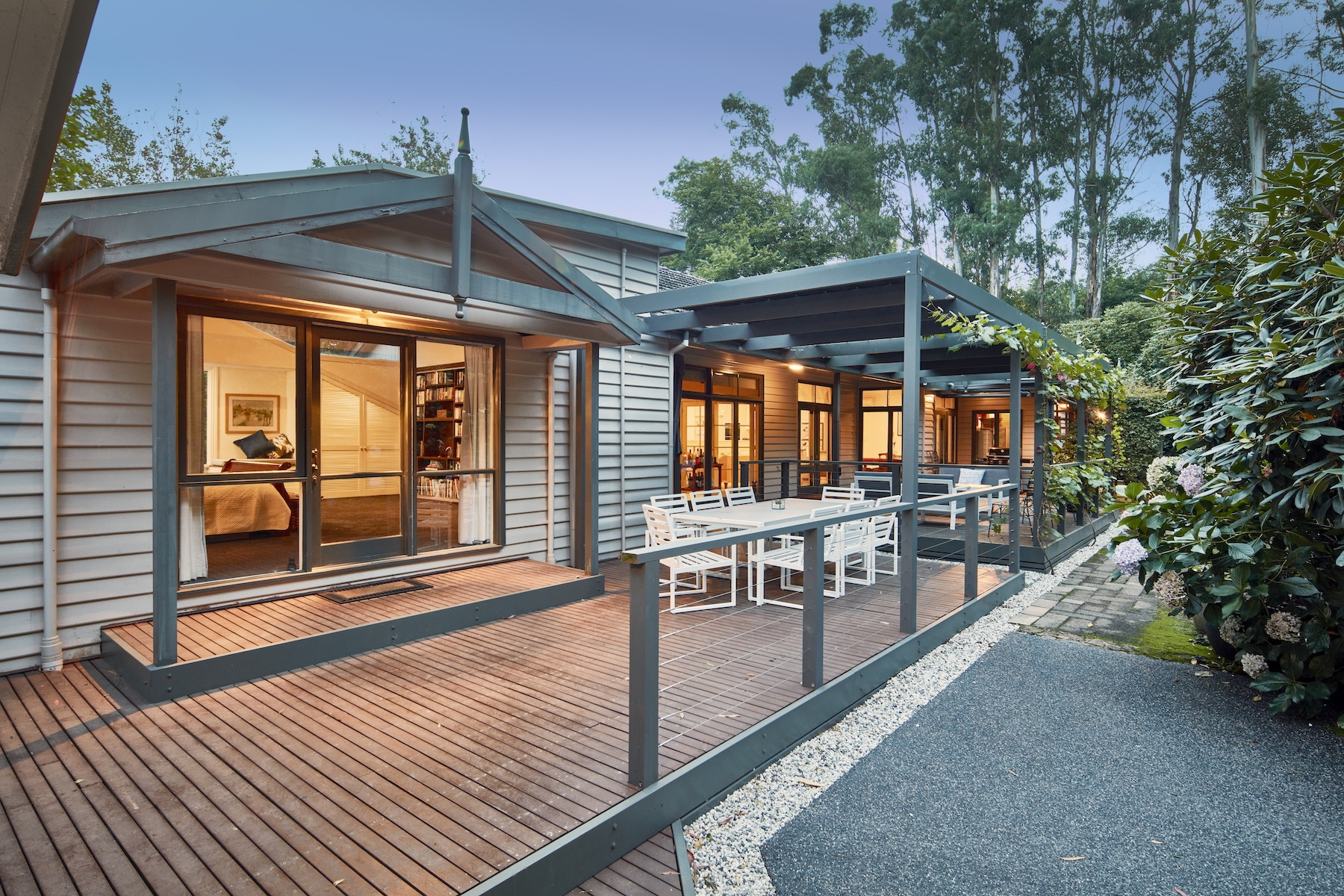 44 Douglas Road, Mount Macedon Sold by Melbourne Sotheby's International Realty - image 3