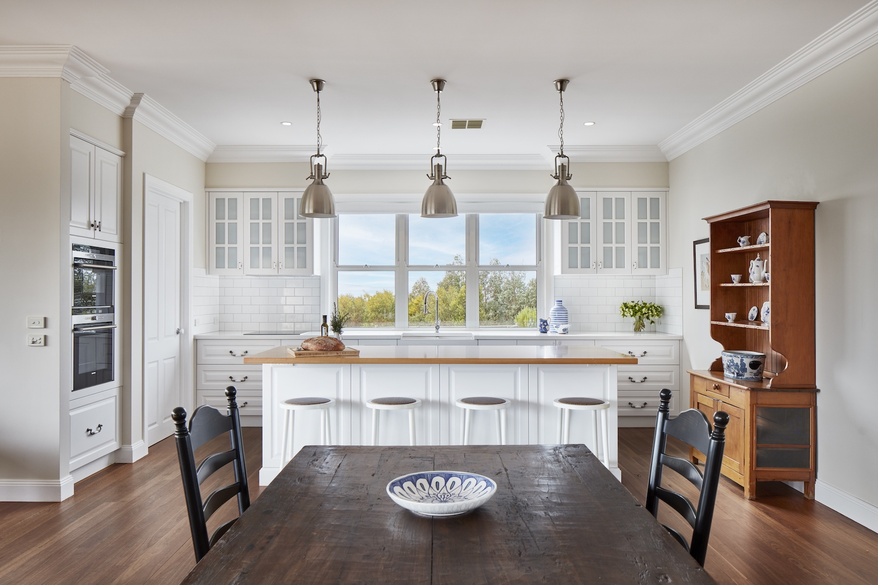 137 Murray Road, Gisborne Sold by Melbourne Sotheby's International Realty - image 4