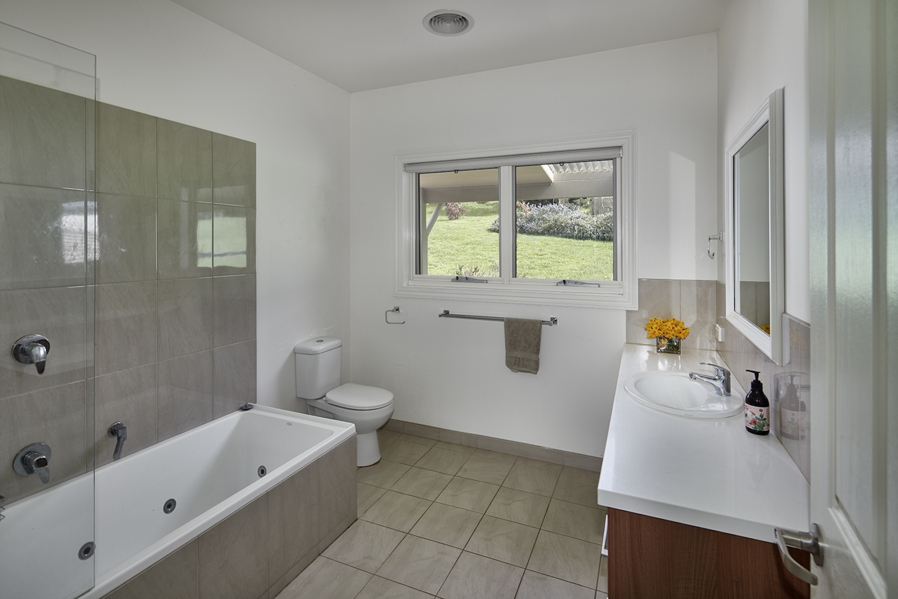 36 Stanhope Street, Daylesford Sold by Melbourne Sotheby's International Realty - image 7